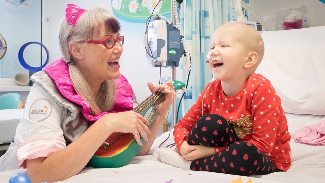 Giggle Doctor Visits for the Children of The Royal Alexandra Hospital, Sussex